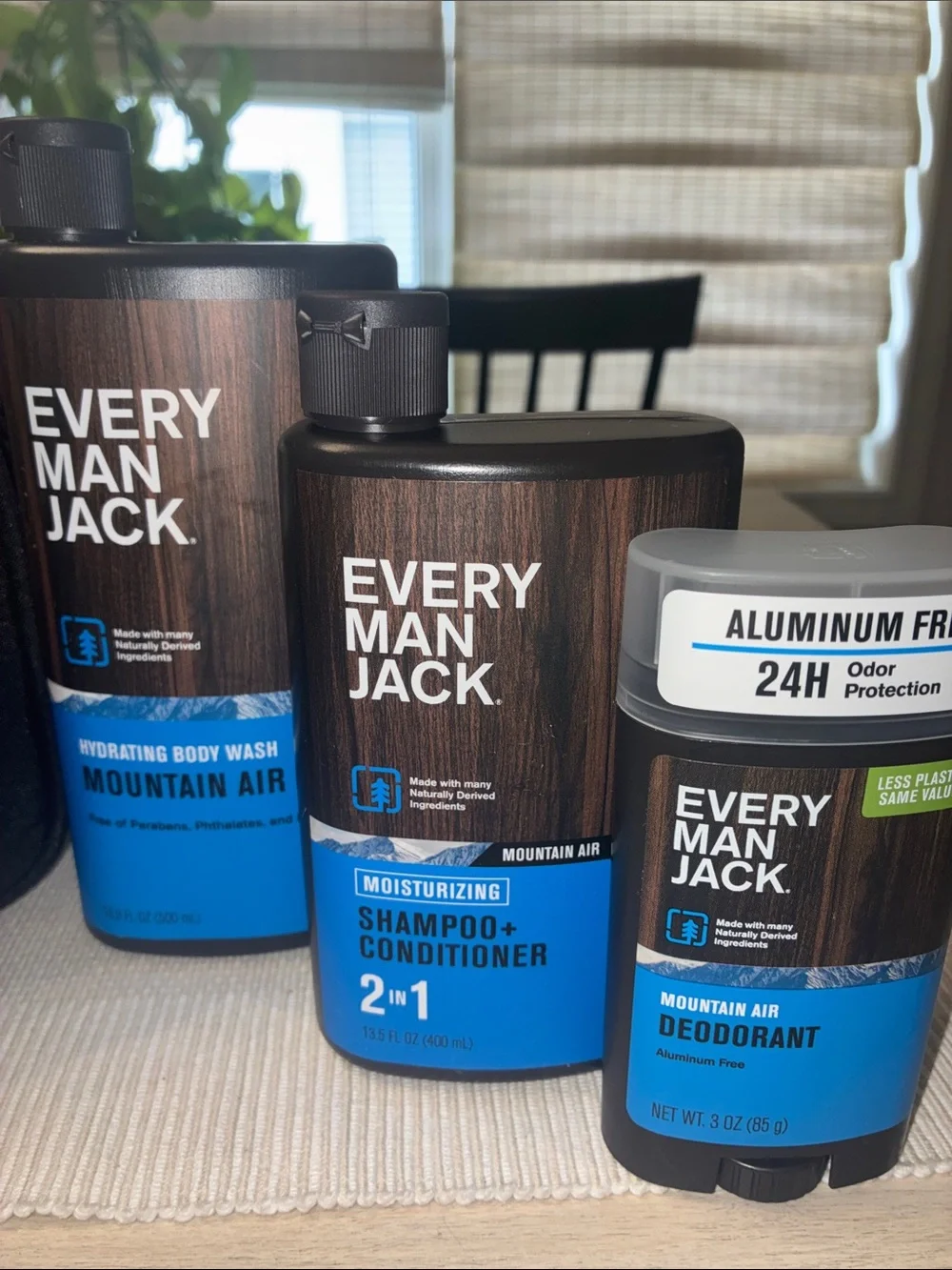 Every Man Jack Mountain Air Holiday Body Dopp Bag Gift Set - 3ct